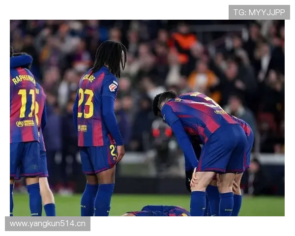 巴萨进攻层次崩塌,配合停滞迹象逐渐显现,对赛季表现造成考验 巴萨进攻层次崩塌,配合停滞迹象逐渐显现,对赛季表现造成考验