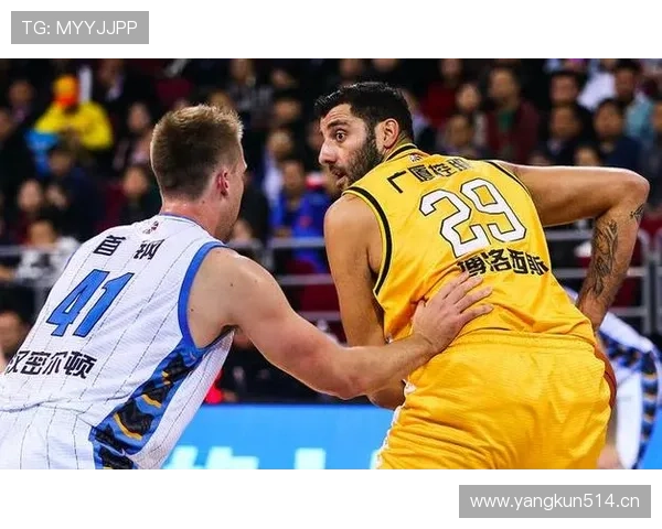 尼科·威廉斯无球跑动与纵深冲击的战术价值解析