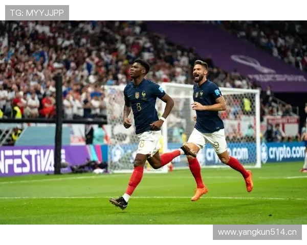 巴黎边路进攻看似犀利，实则缺乏层次，战术单一问题显现