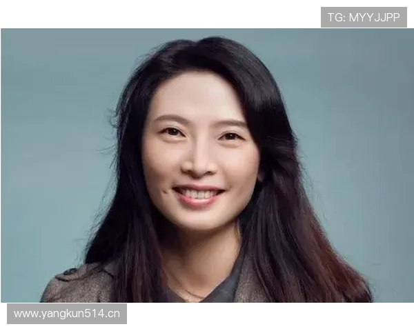 杨倩家的冰箱贴比我的工资条还长